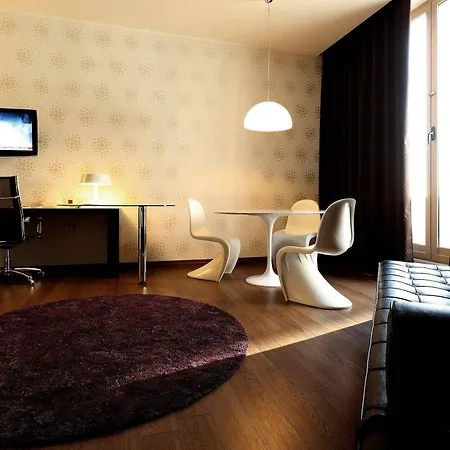 By Ihg 4* Genova